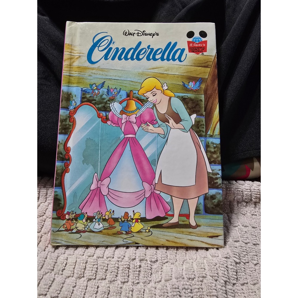 Walt Disney Cinderella Hardcover Book 1995 Grolier Wonderful World of Reading